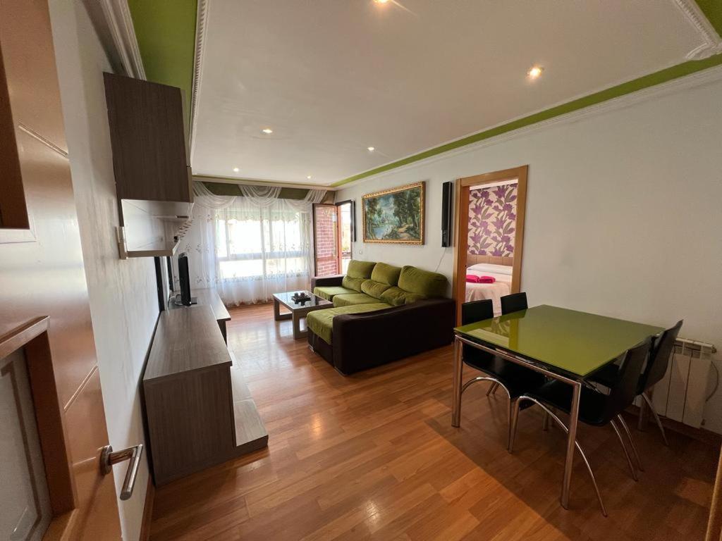 Apartamento D'Antoni Gaudi Apartment Vila Seca Exterior photo